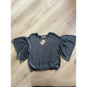 One Grey Day Naomi Tee Top Medium Silver Knit Flared Sleeve